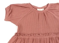 En Fant old rose kjole